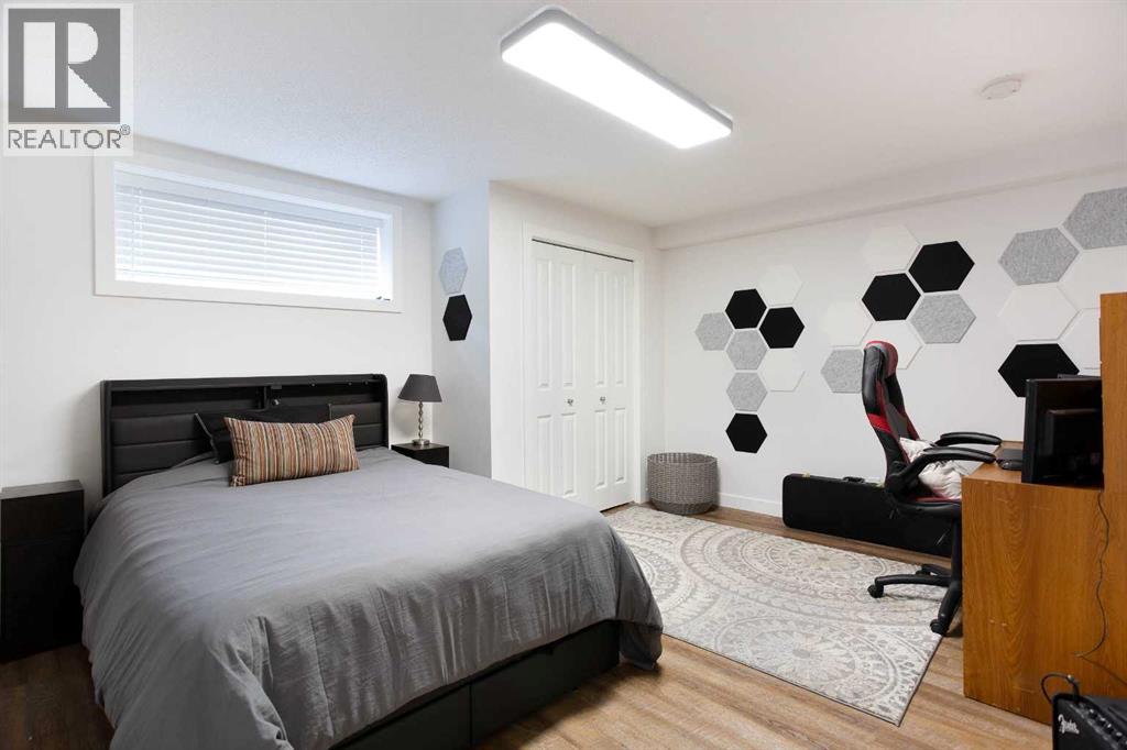 2 Kingston View Se Property Photo 34