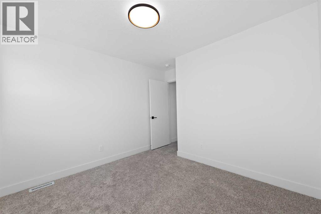 41 Waterford Place Property Photo 30