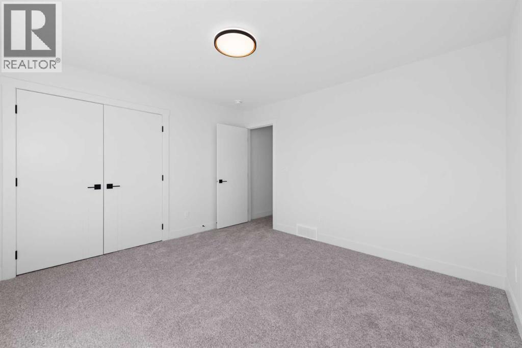 41 Waterford Place Property Photo 33