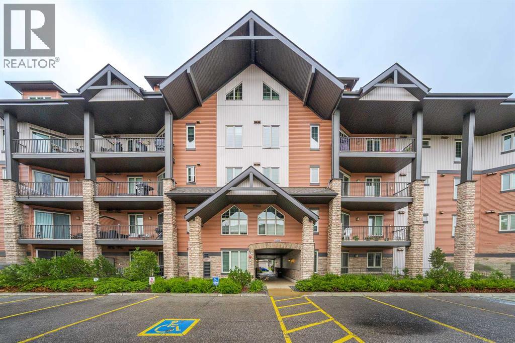 15 Sunset Square Property Photo 2