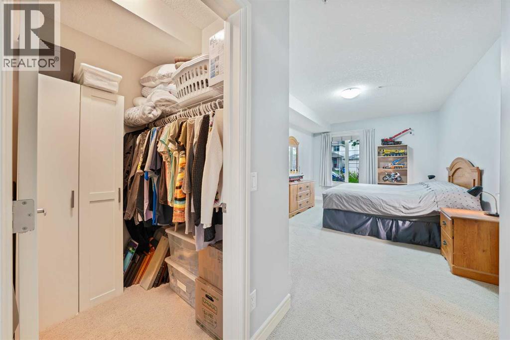 15 Sunset Square Property Photo 11