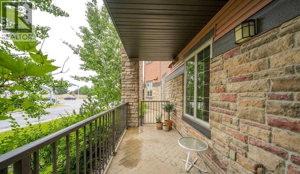 15 Sunset Square Property Photo 18