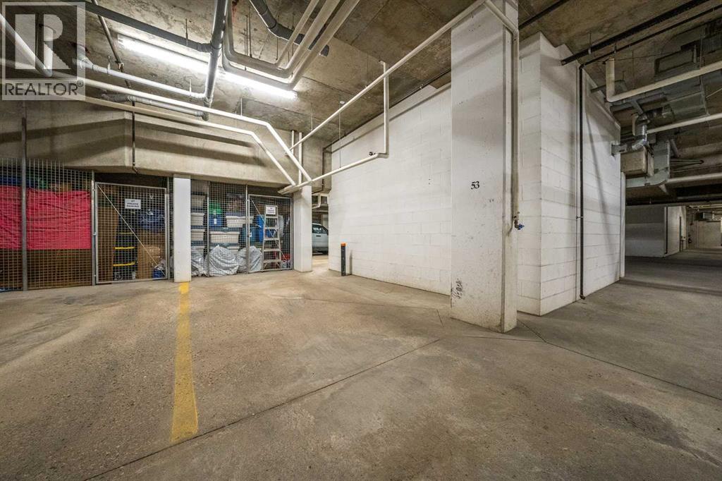 15 Sunset Square Property Photo 19