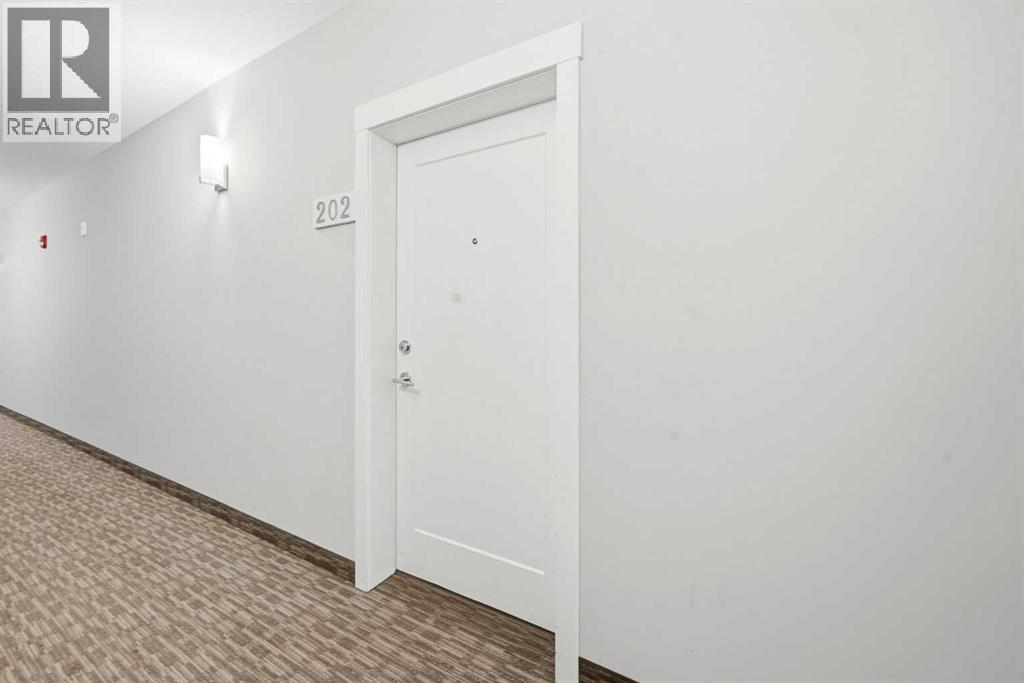 30 Walgrove Walk Southeast Property Photo 4