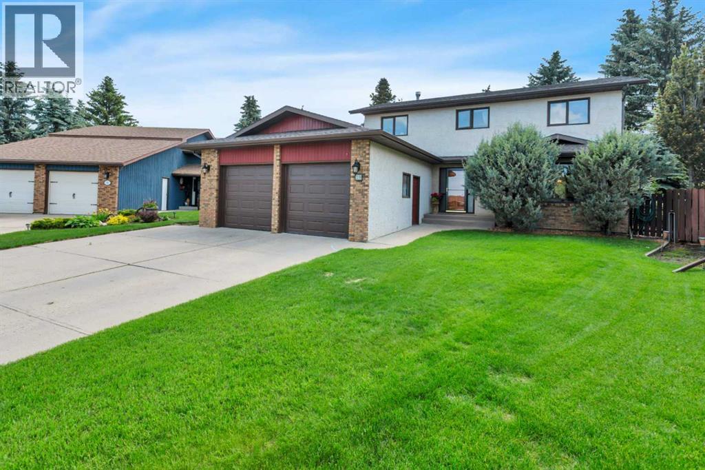 19 Mayberry Close Property Photo 1