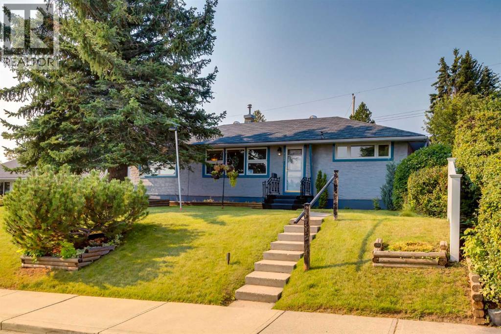 723 Trafford Drive Nw Photo de la propriété 1