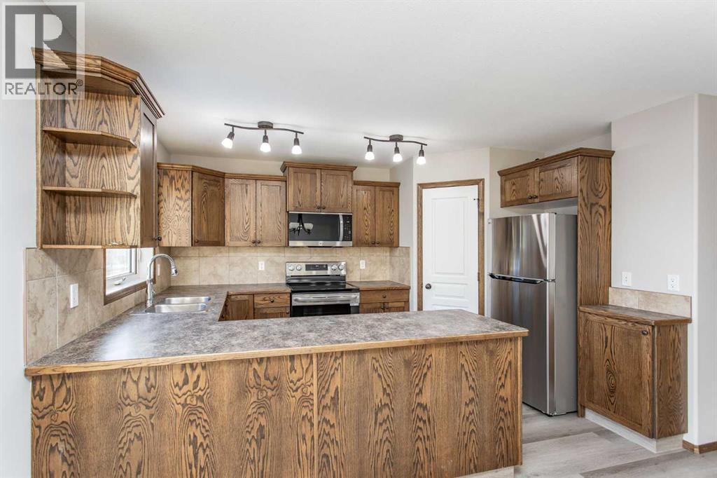 92 Iron Wolf Boulevard Property Photo 15