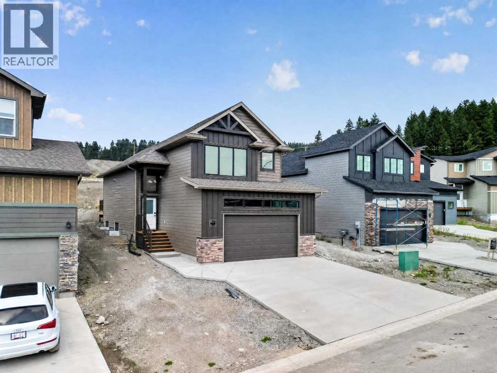 8631 25 Avenue Property Photo 3