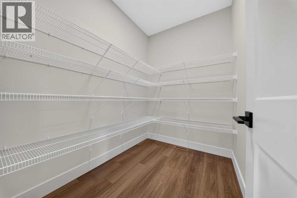 8631 25 Avenue Property Photo 19