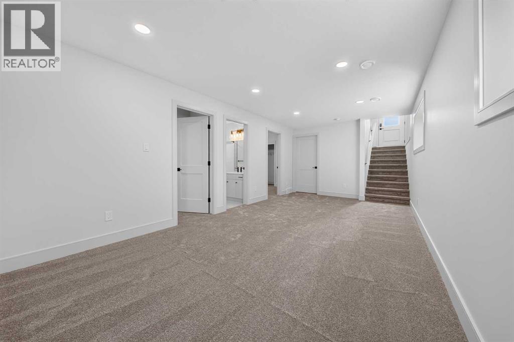 8631 25 Avenue Property Photo 38