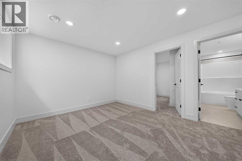 8631 25 Avenue Property Photo 39