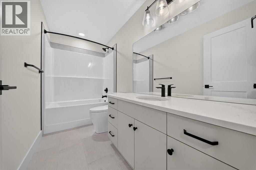 8631 25 Avenue Property Photo 41