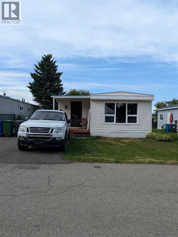 5344 76 Street Property Photo 1