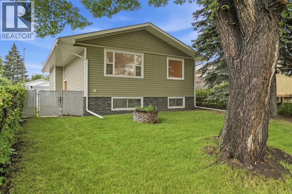 3433 33a Avenue Se Property Photo 1