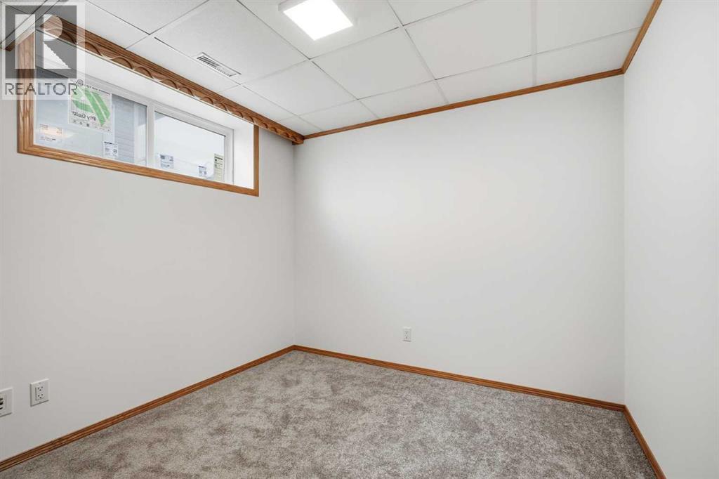 3433 33a Avenue Se Property Photo 28