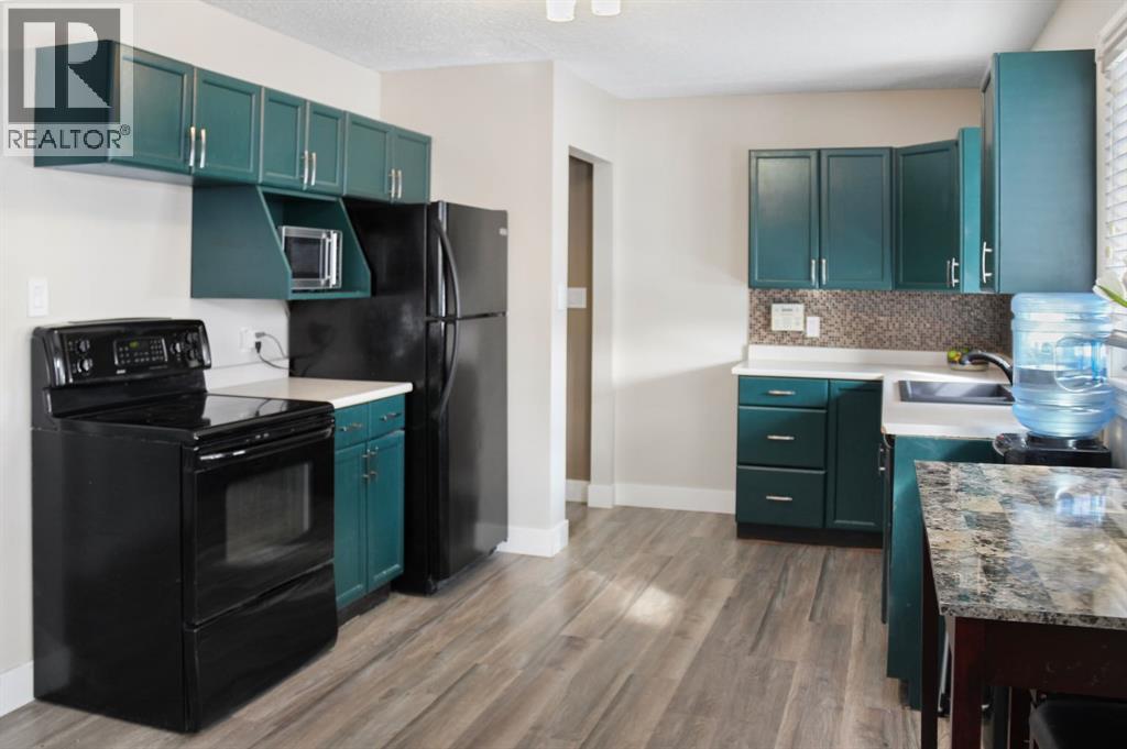 5110 51 Street Property Photo 6