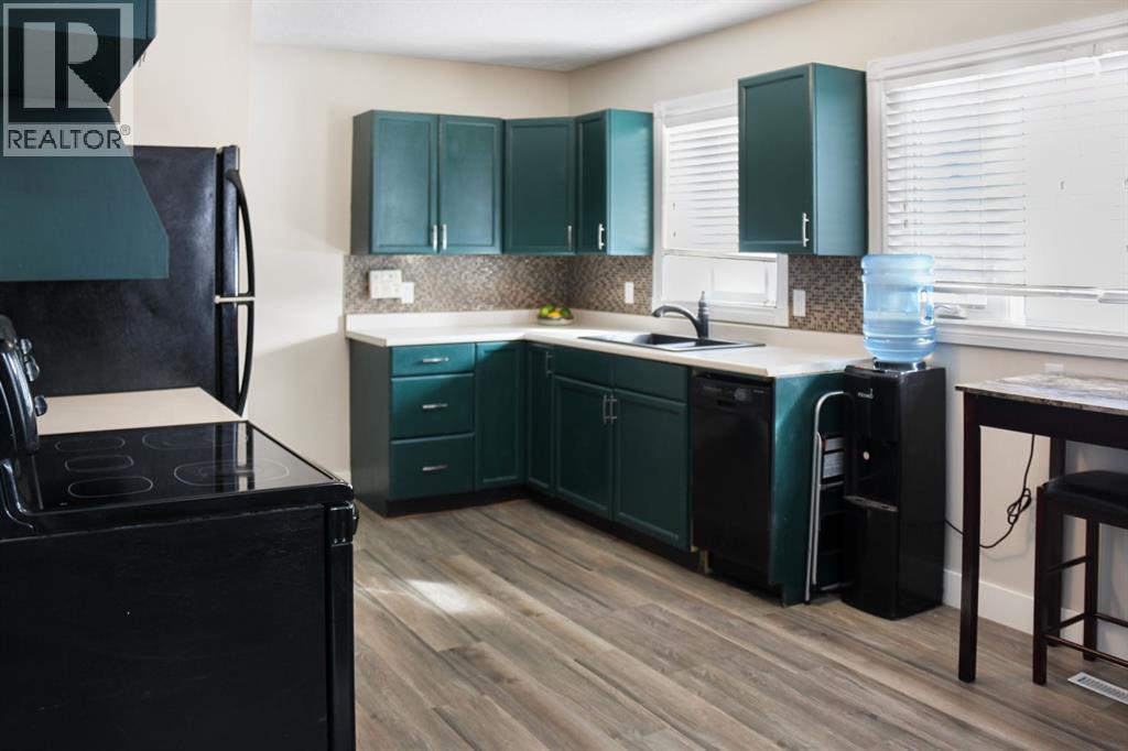 5110 51 Street Property Photo 7