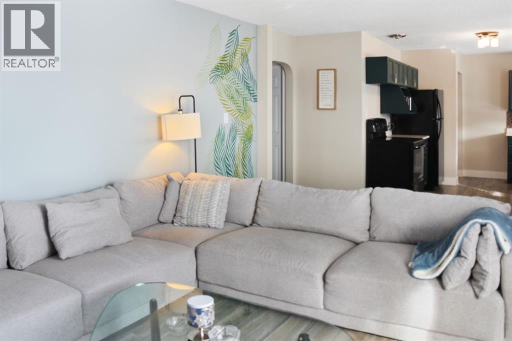 5110 51 Street Property Photo 10