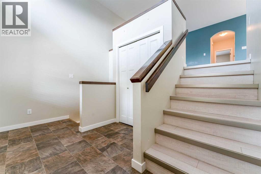 352 Crocus Terrace W Property Photo 5