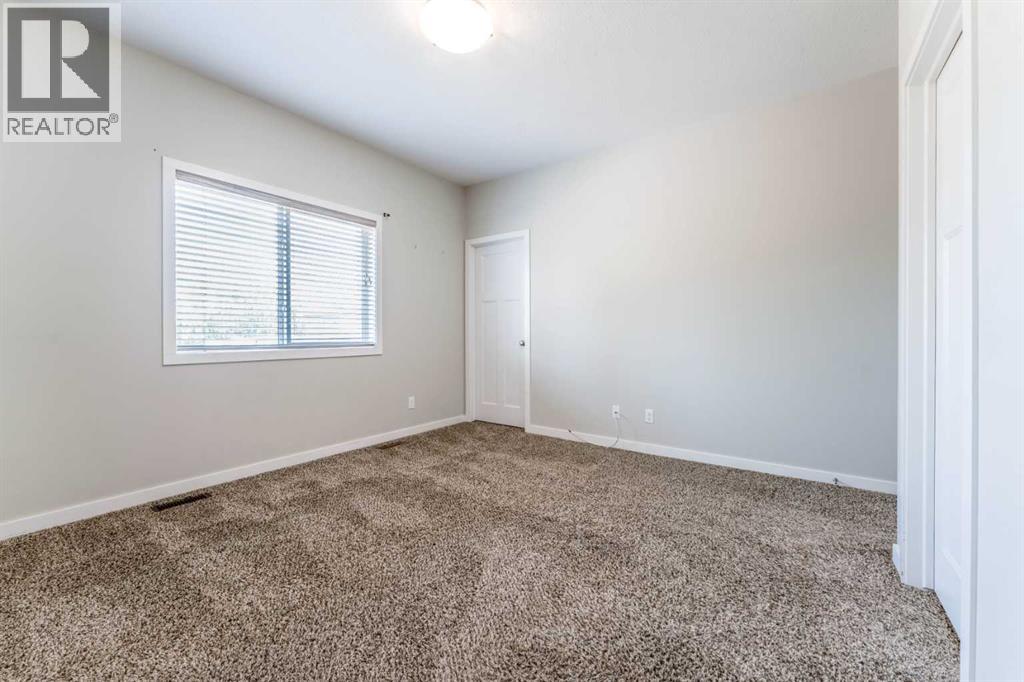 352 Crocus Terrace W Property Photo 18