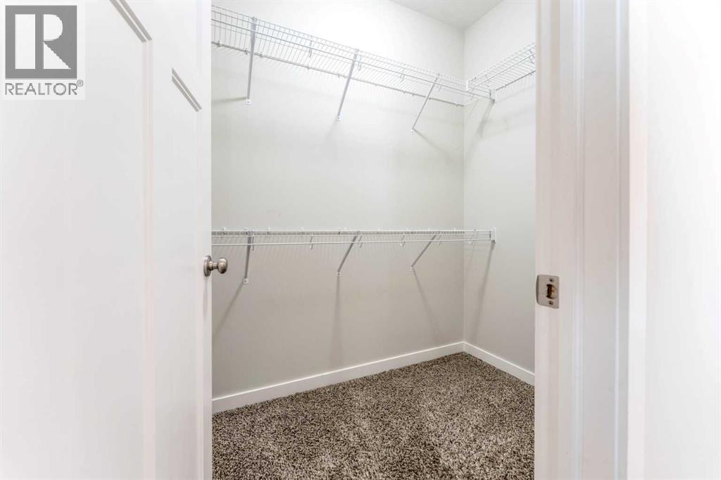 352 Crocus Terrace W Property Photo 20