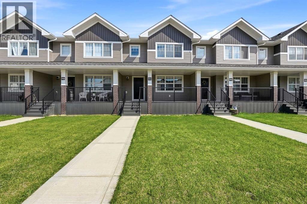254 Halifax Close Property Photo 1