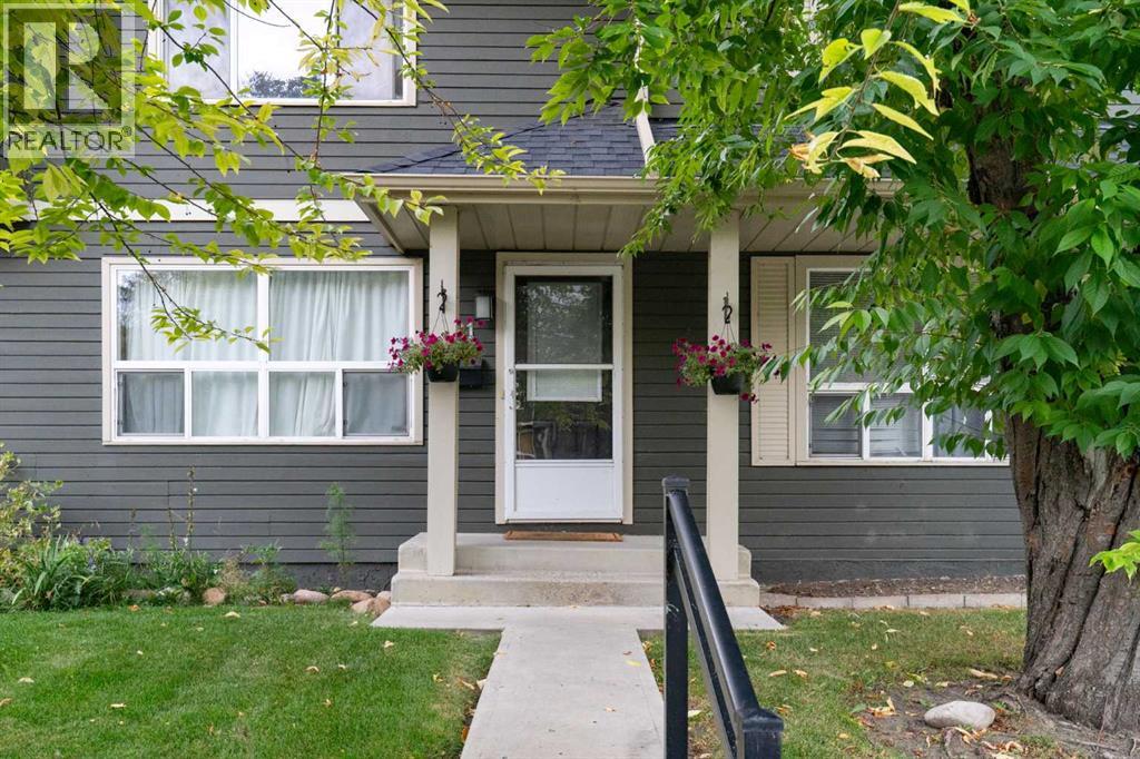 321 Queenston Heights Se Property Photo 4