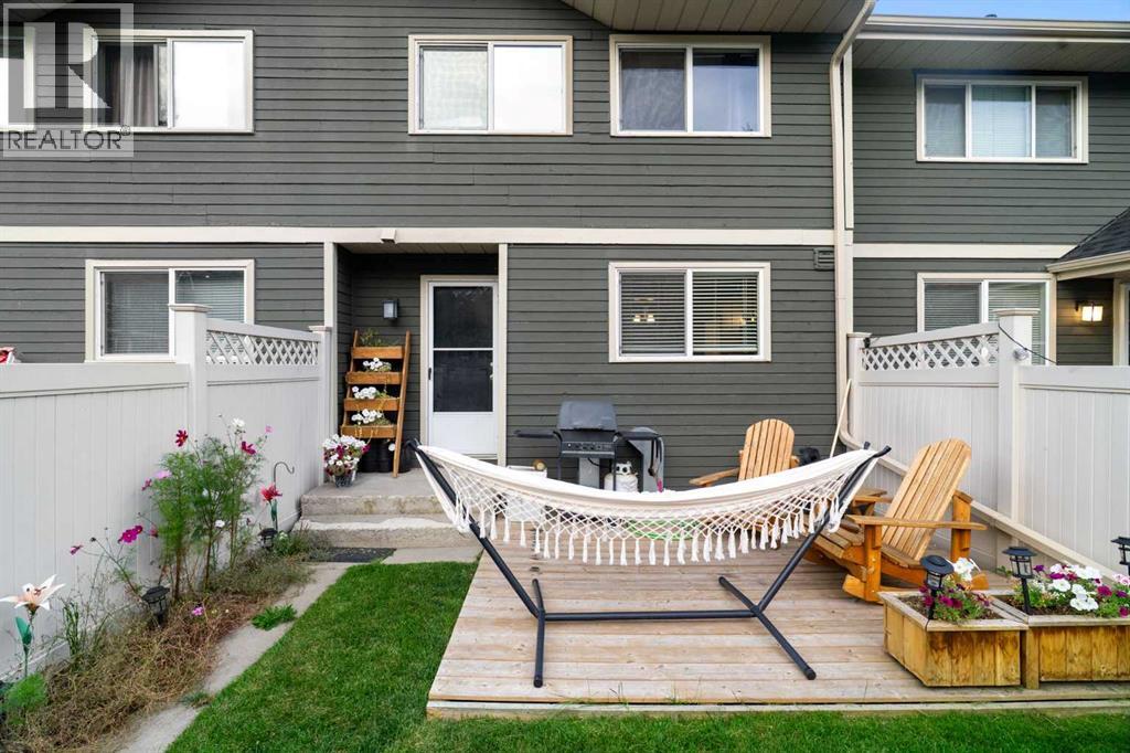 321 Queenston Heights Se Property Photo 39