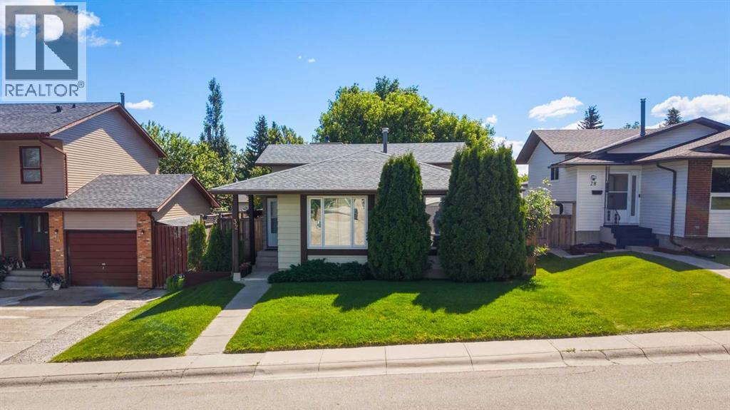 32 Beddington Rise Ne Property Photo 1