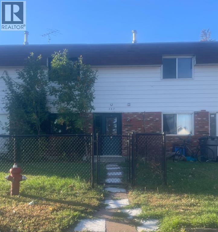 307 8 Avenue Property Photo 1