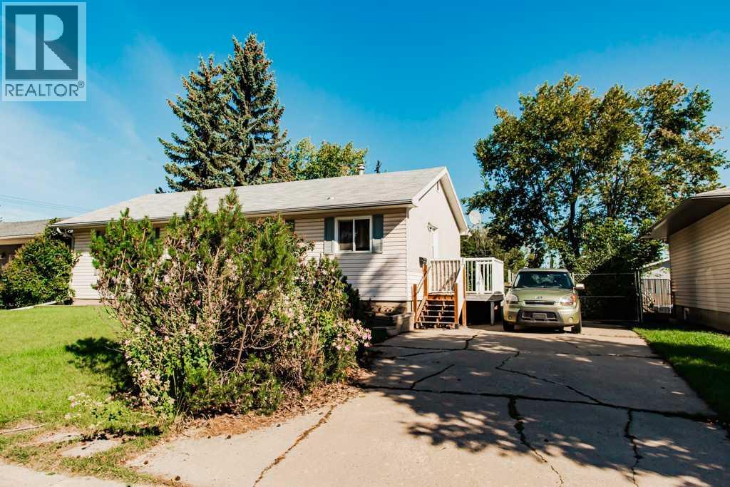 9940 88 Avenue Property Photo 1