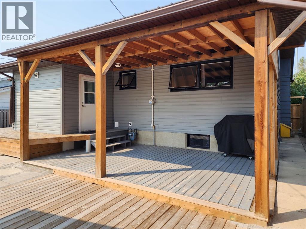 5122 5th Street W Property Photo 19