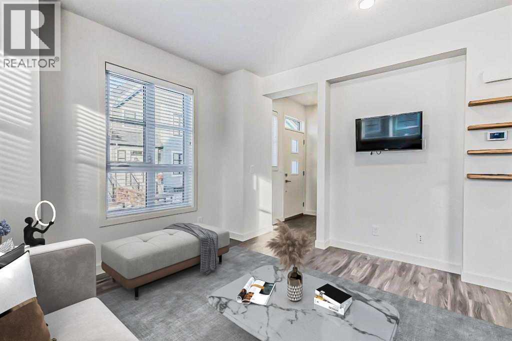 100 Walgrove Court Southeast Property Photo 3