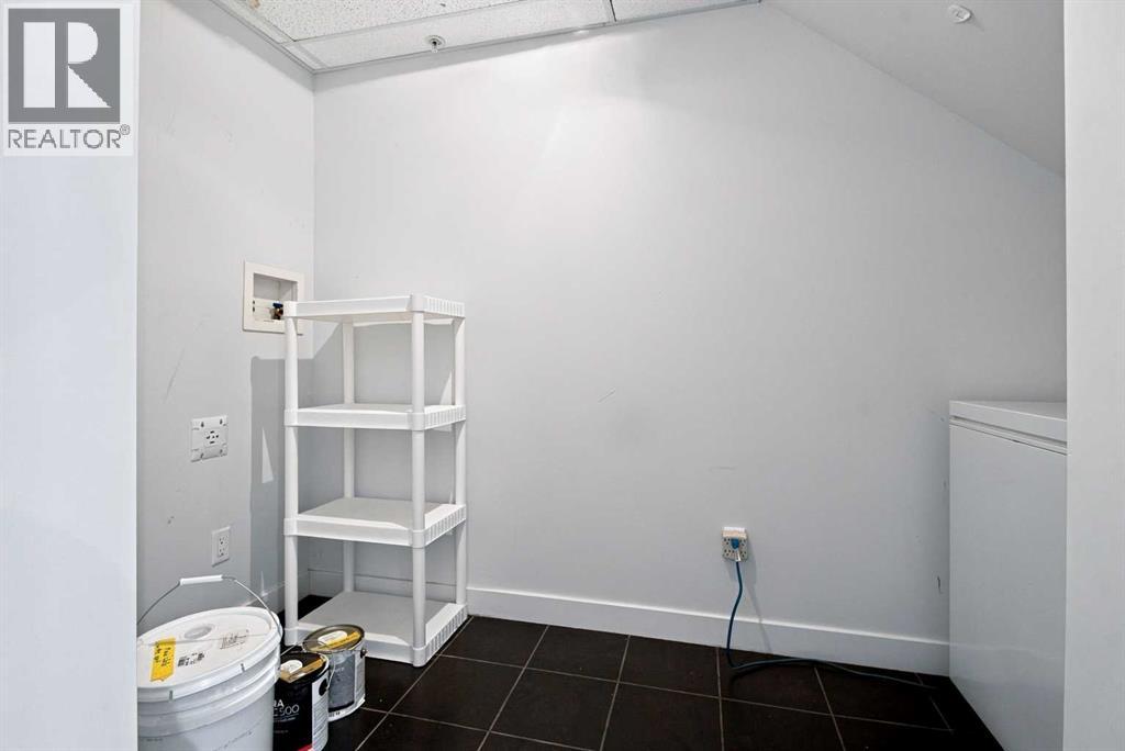 2660 22 Street Property Photo 18