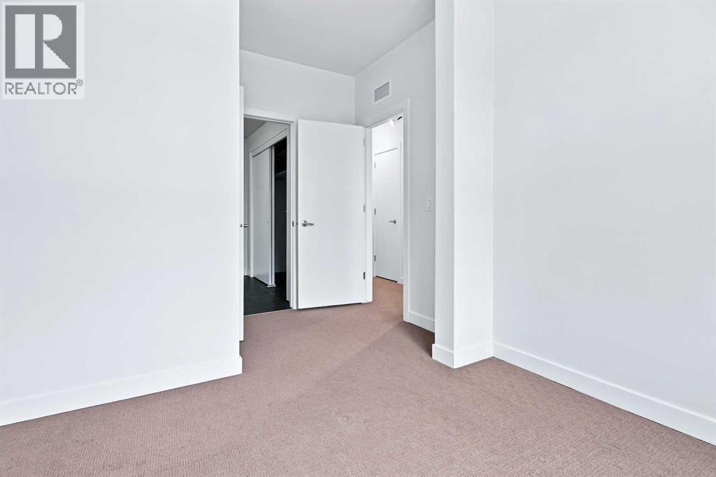 2660 22 Street Property Photo 20