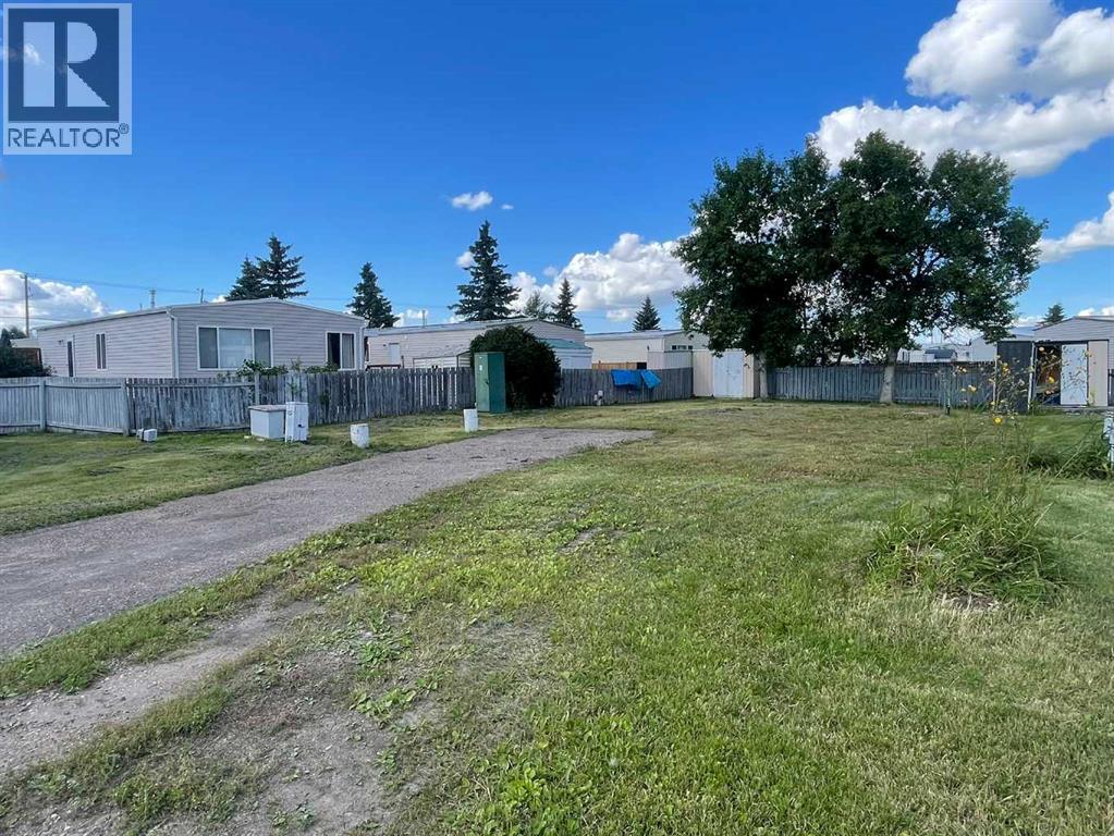 5308 57 Street Property Photo 6
