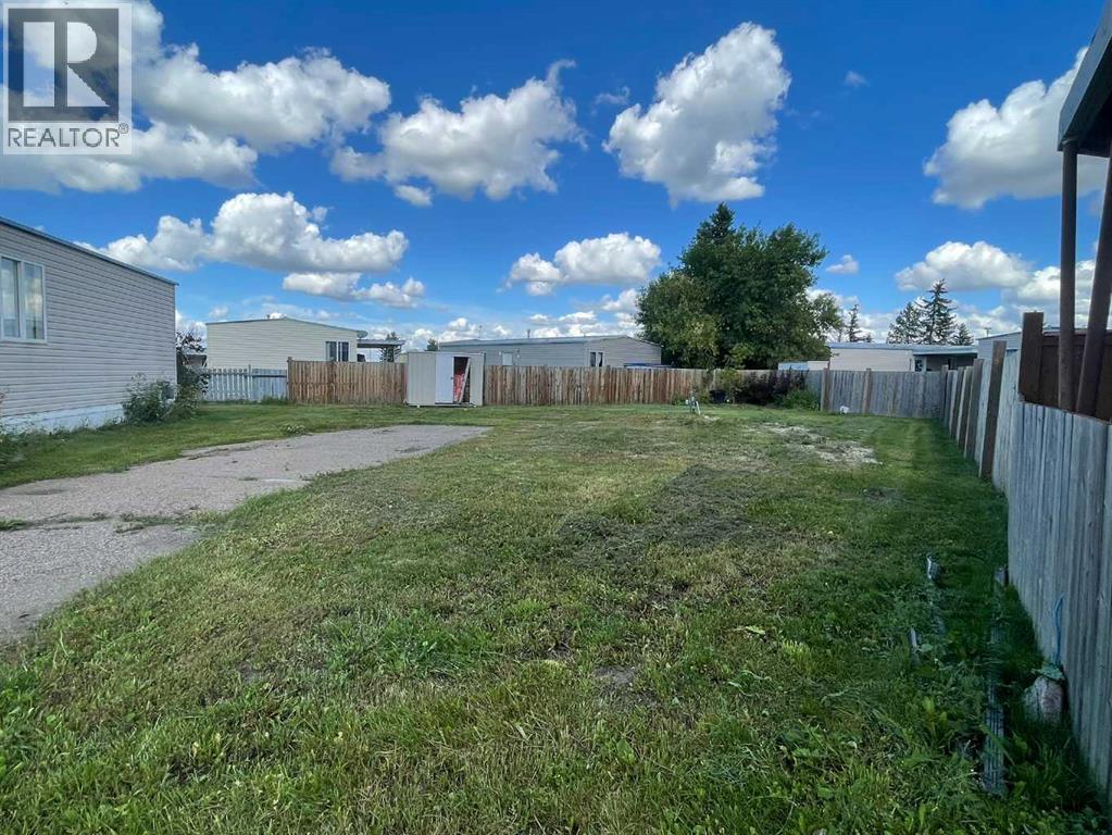 5308 57 Street Property Photo 7