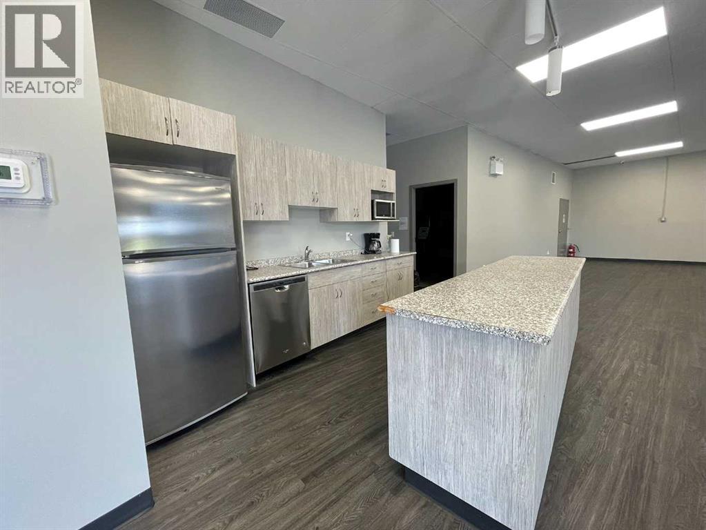 5308 57 Street Property Photo 15