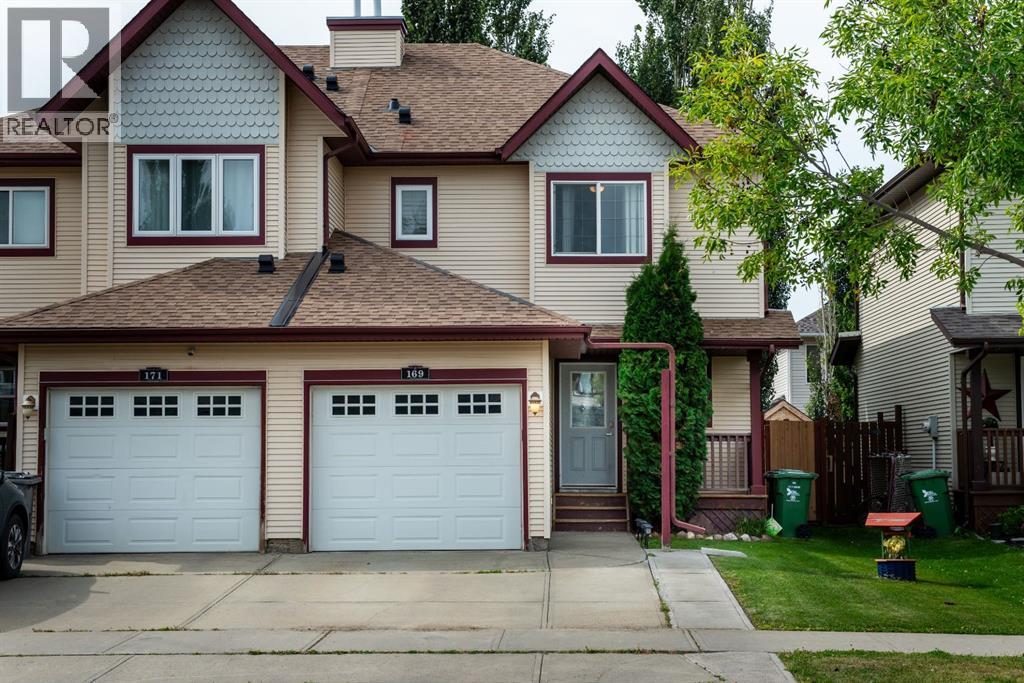 169 Rue Magnan Street