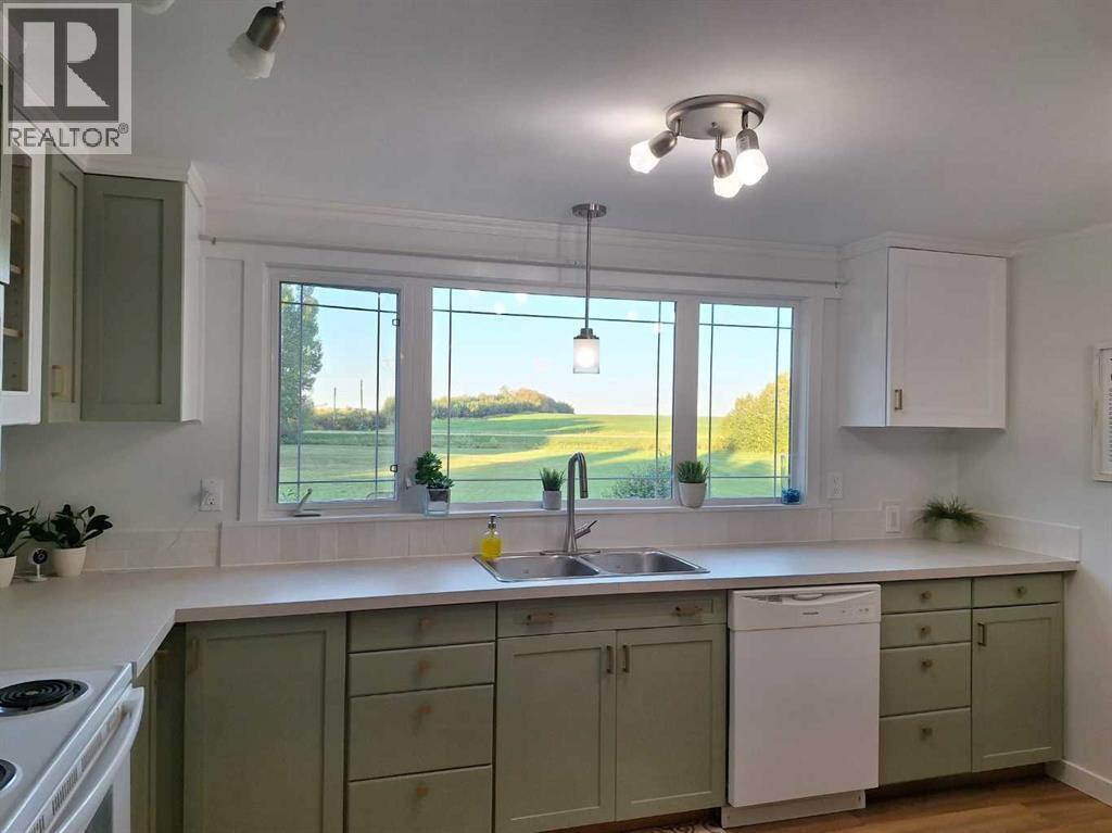 38126 Range Road 283 Photo de la propriété 1