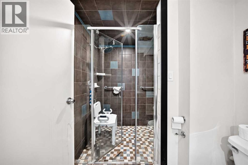 728 Willacy Drive Se Property Photo 22