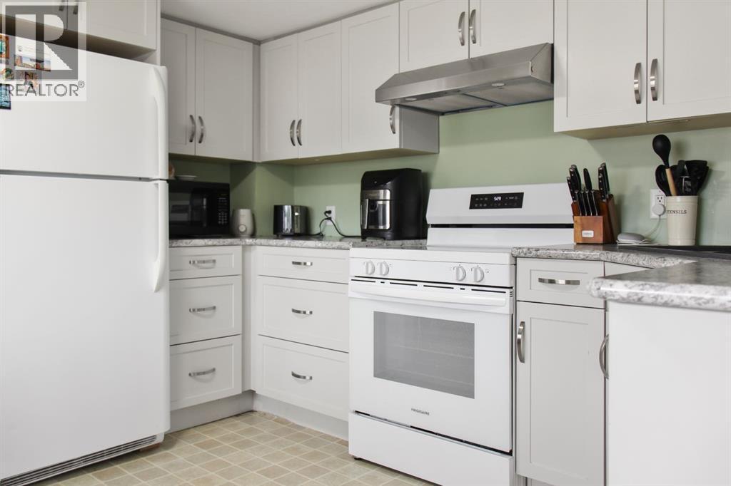 216 Sanden Street Property Photo 6