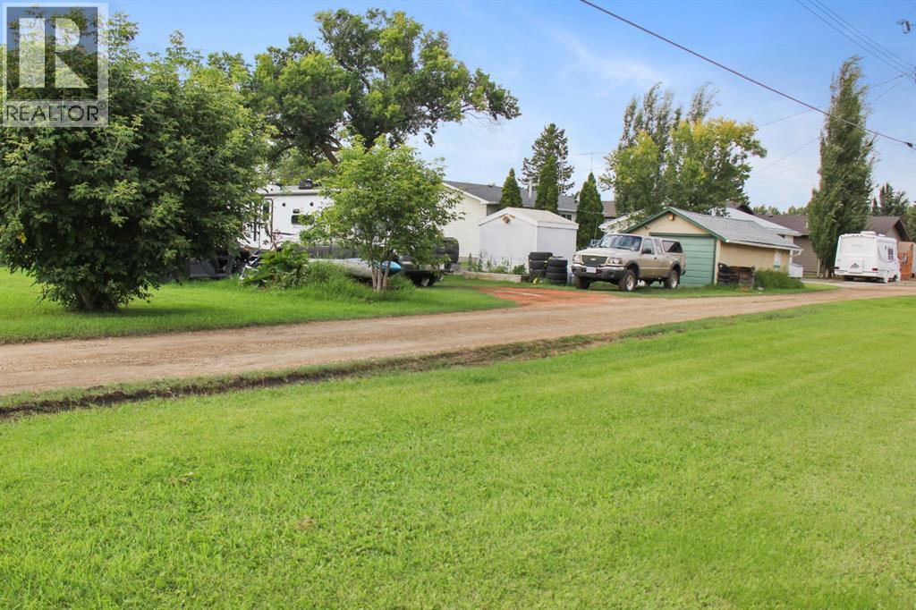 216 Sanden Street Property Photo 43