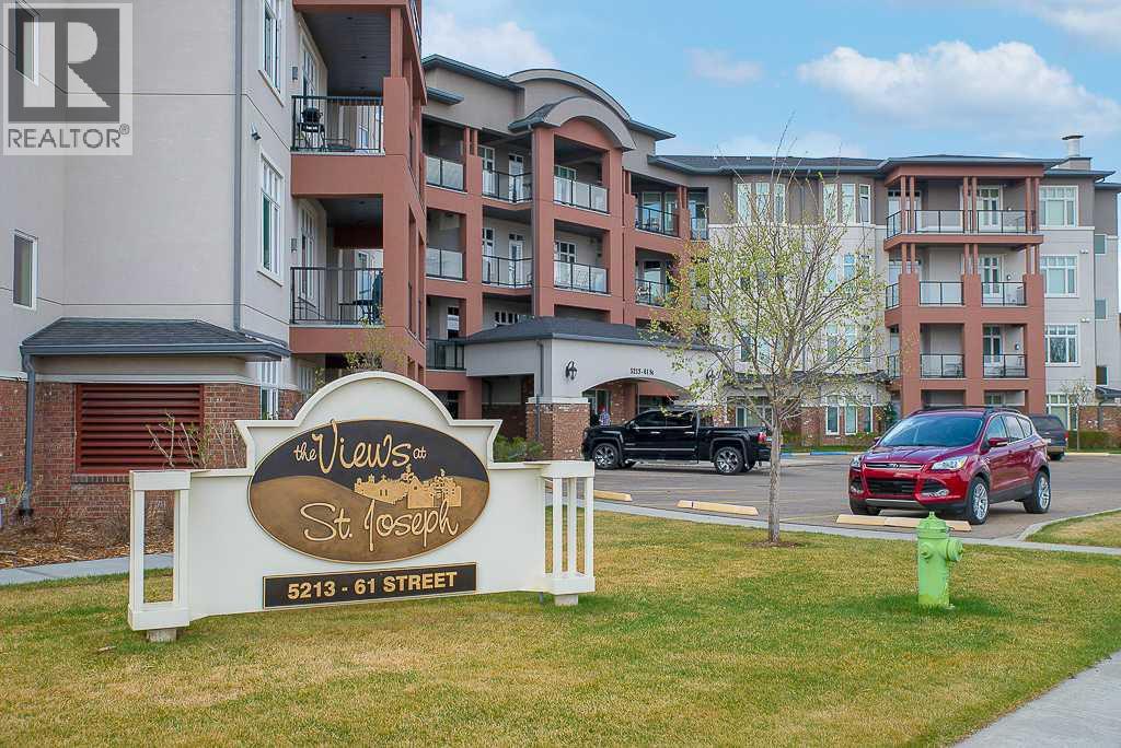 5213 61 Street Property Photo 1