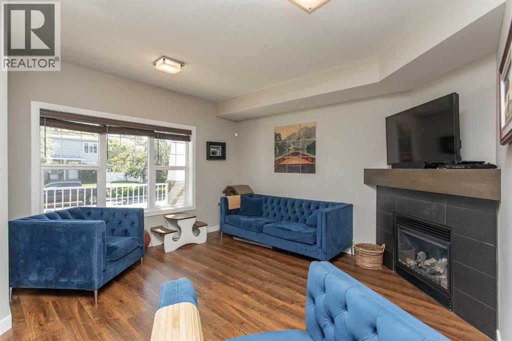 5324 44 Avenue Property Photo 5