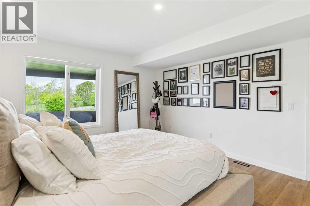 84 Edenstone Way Nw Property Photo 36