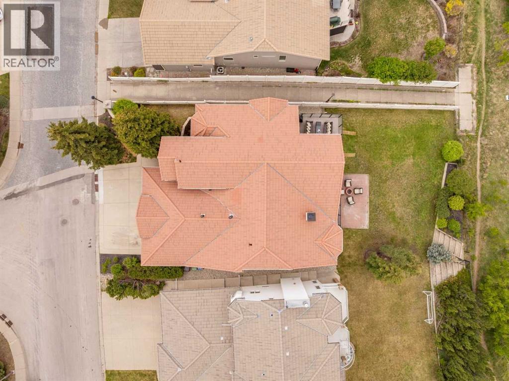 84 Edenstone Way Nw Property Photo 48