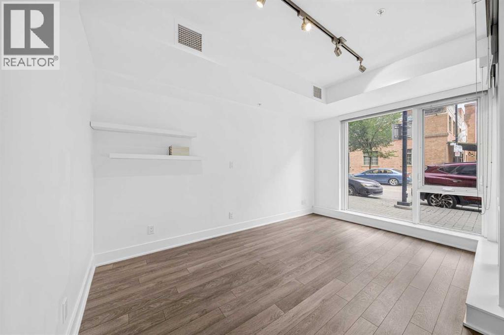 615 Confluence Way Se Property Photo 10