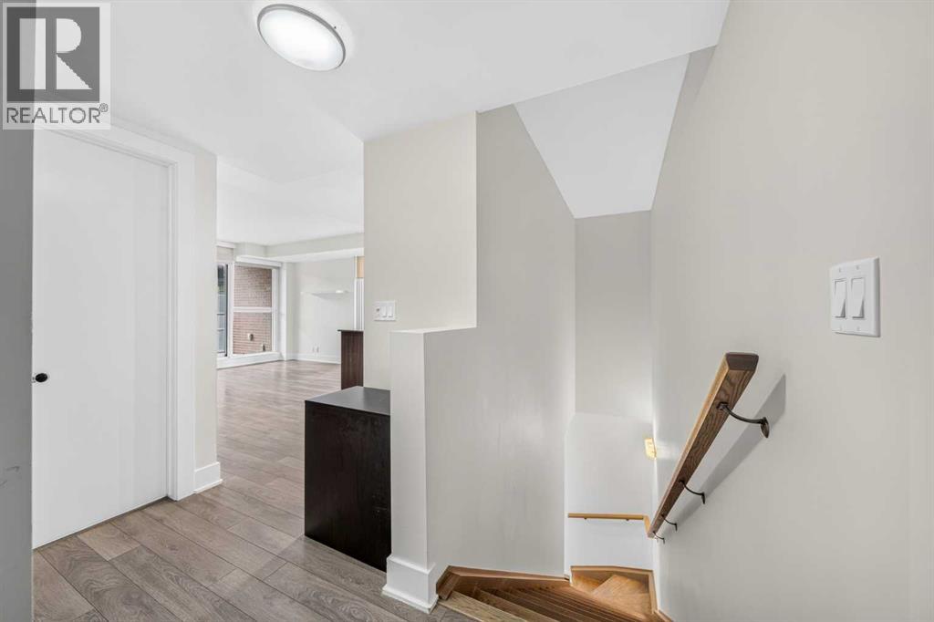 615 Confluence Way Se Property Photo 25