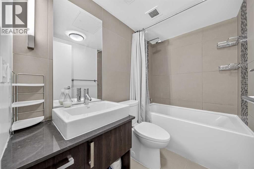 615 Confluence Way Se Property Photo 44